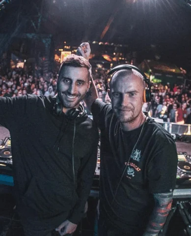Thin and Thick – profil Bass Awards